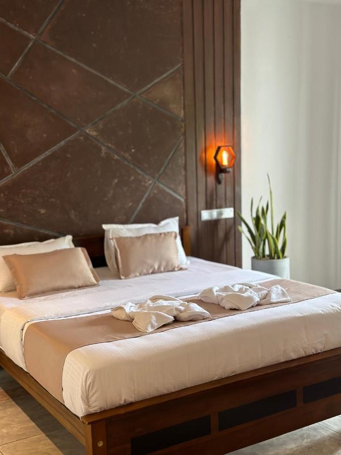 Ami Hotel